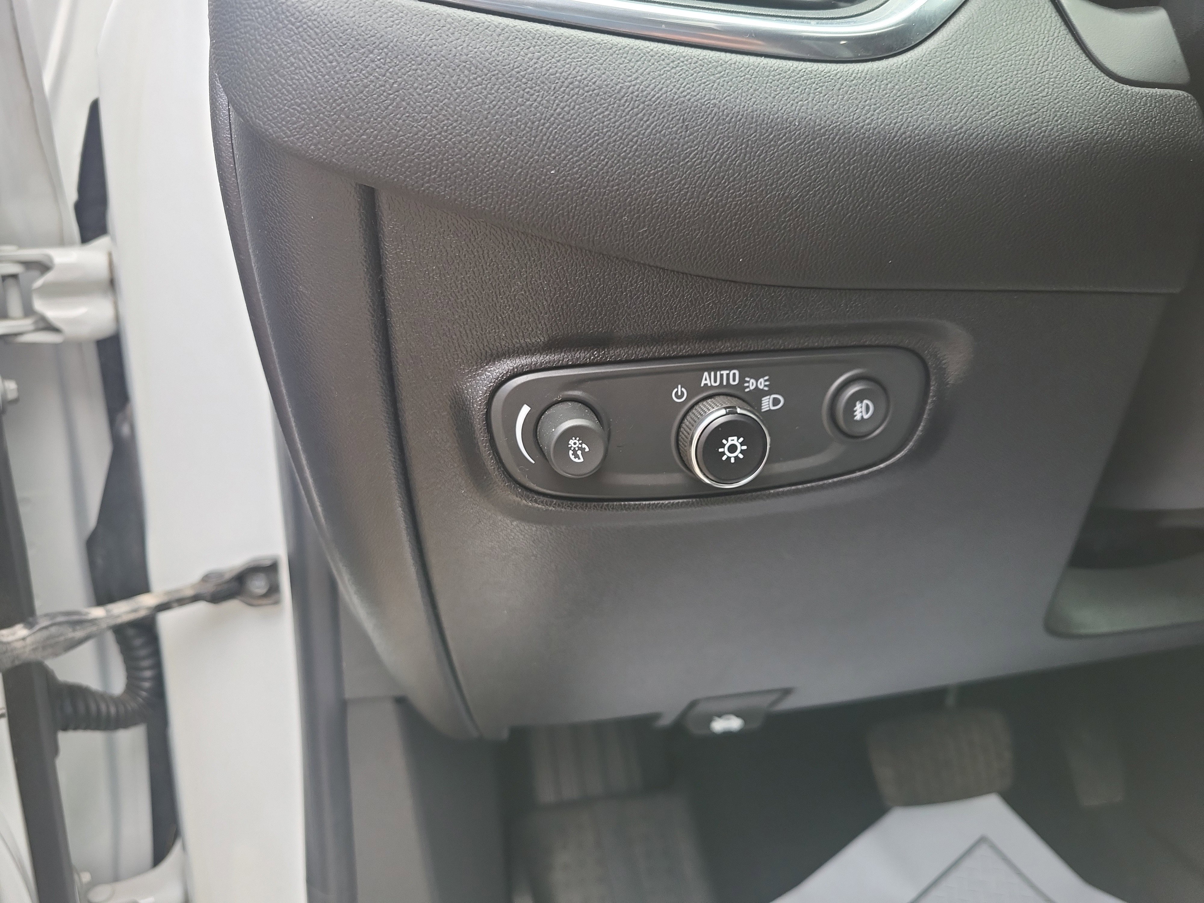 Certified 2019 Chevrolet Equinox Premier image 14