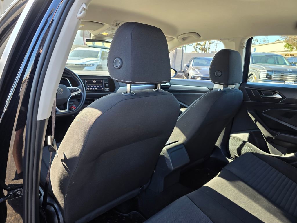 Used 2024 Volkswagen Jetta S image 17