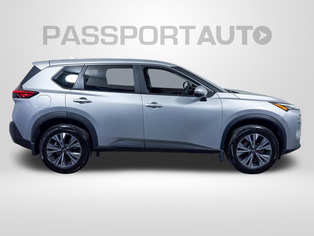 Certified 2023 Nissan Rogue SV FWD image 12