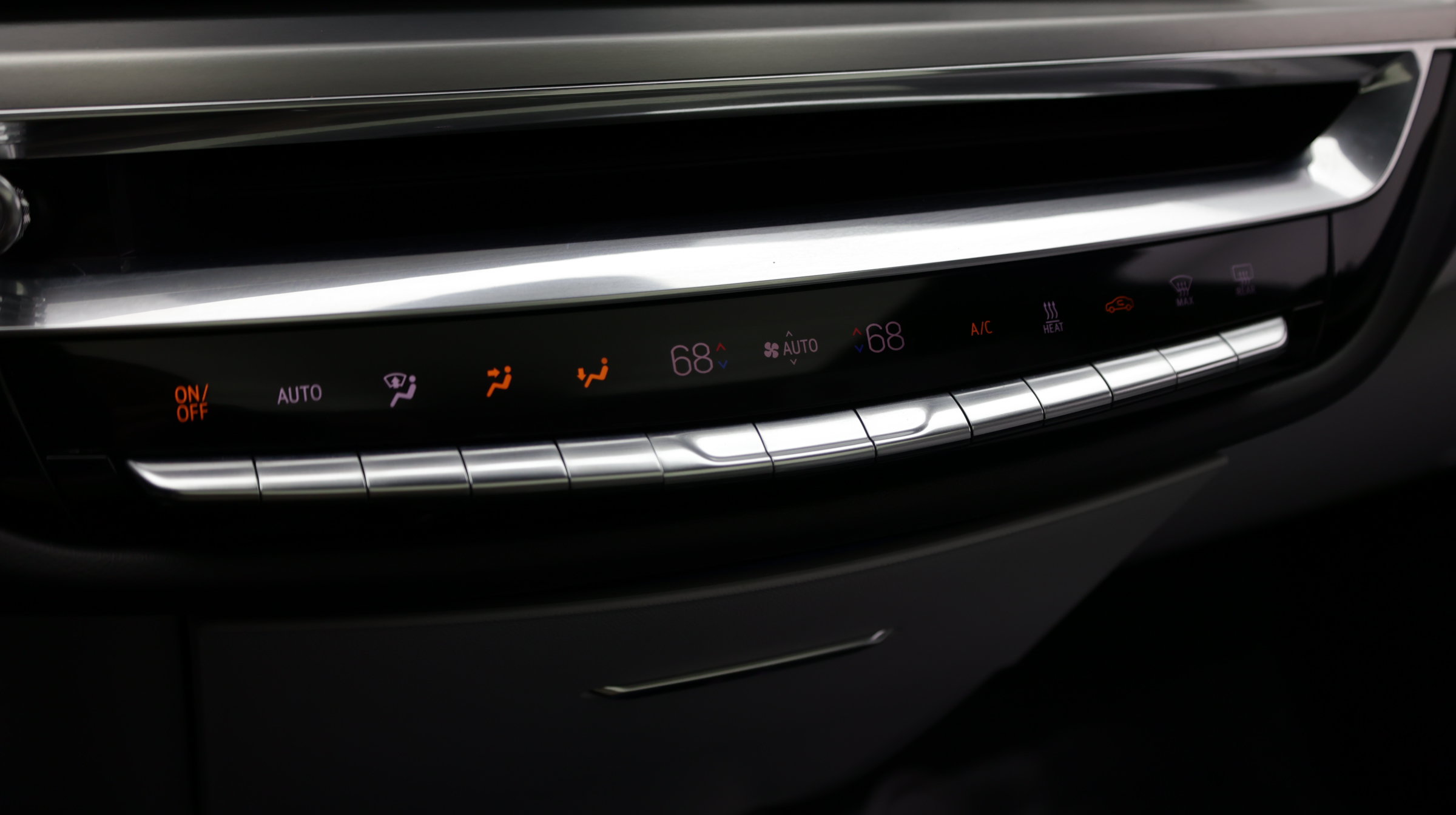 Used 2024 Cadillac Lyriq Sport AWD/4WD image 19