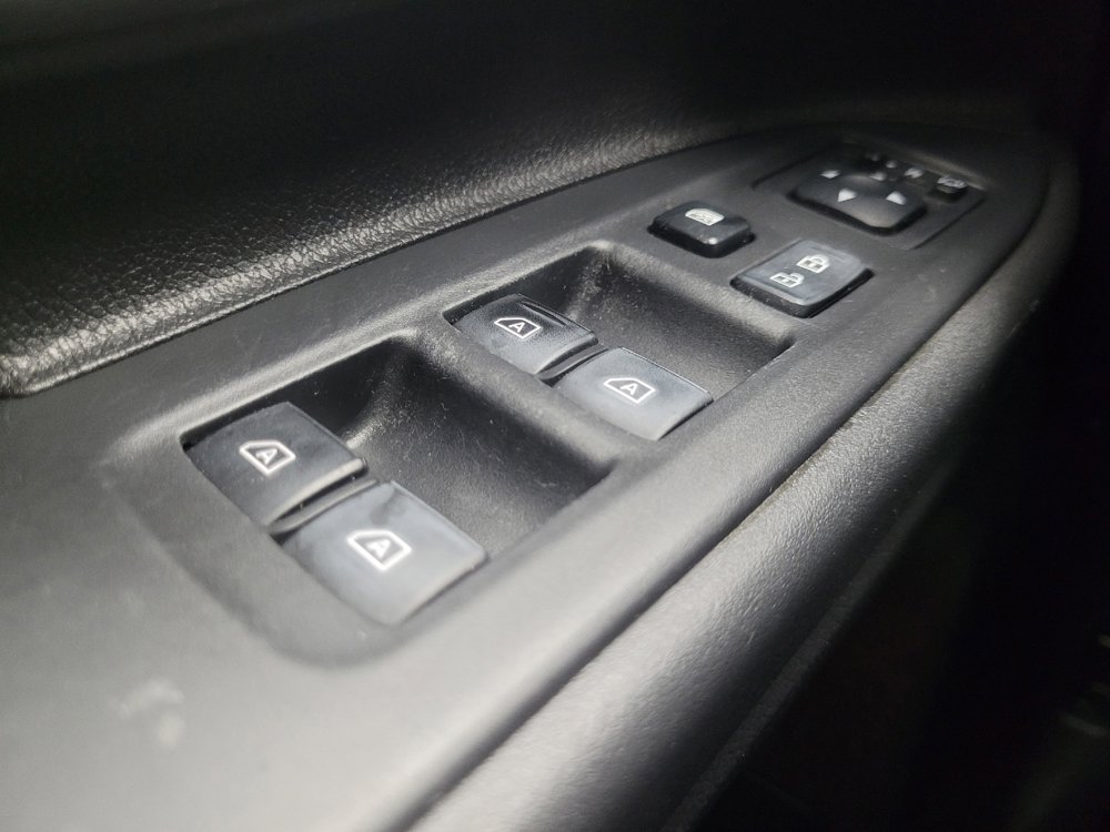 Used 2020 Mitsubishi Outlander SEL AWD/4WD image 27