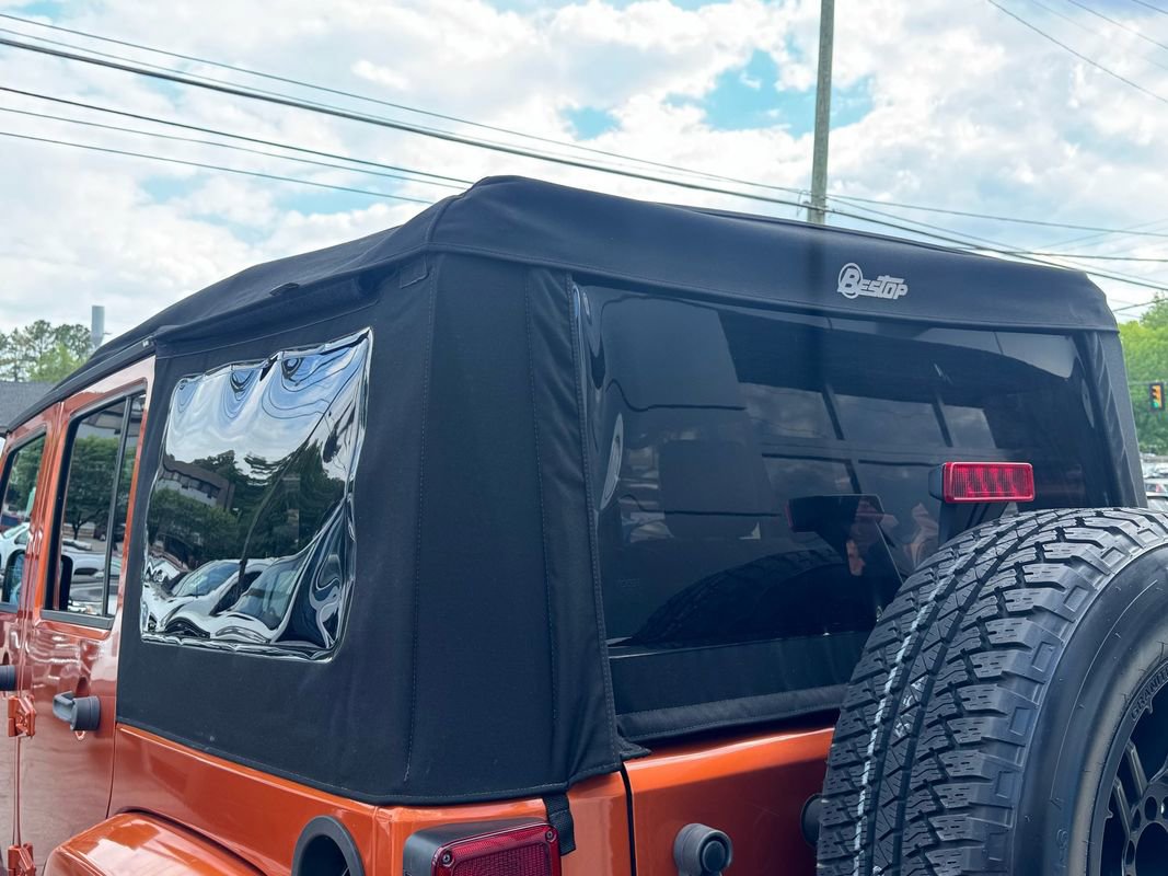 Used 2010 Jeep Wrangler Unlimited Sahara w/ Dual Top Group AWD/4WD image 6