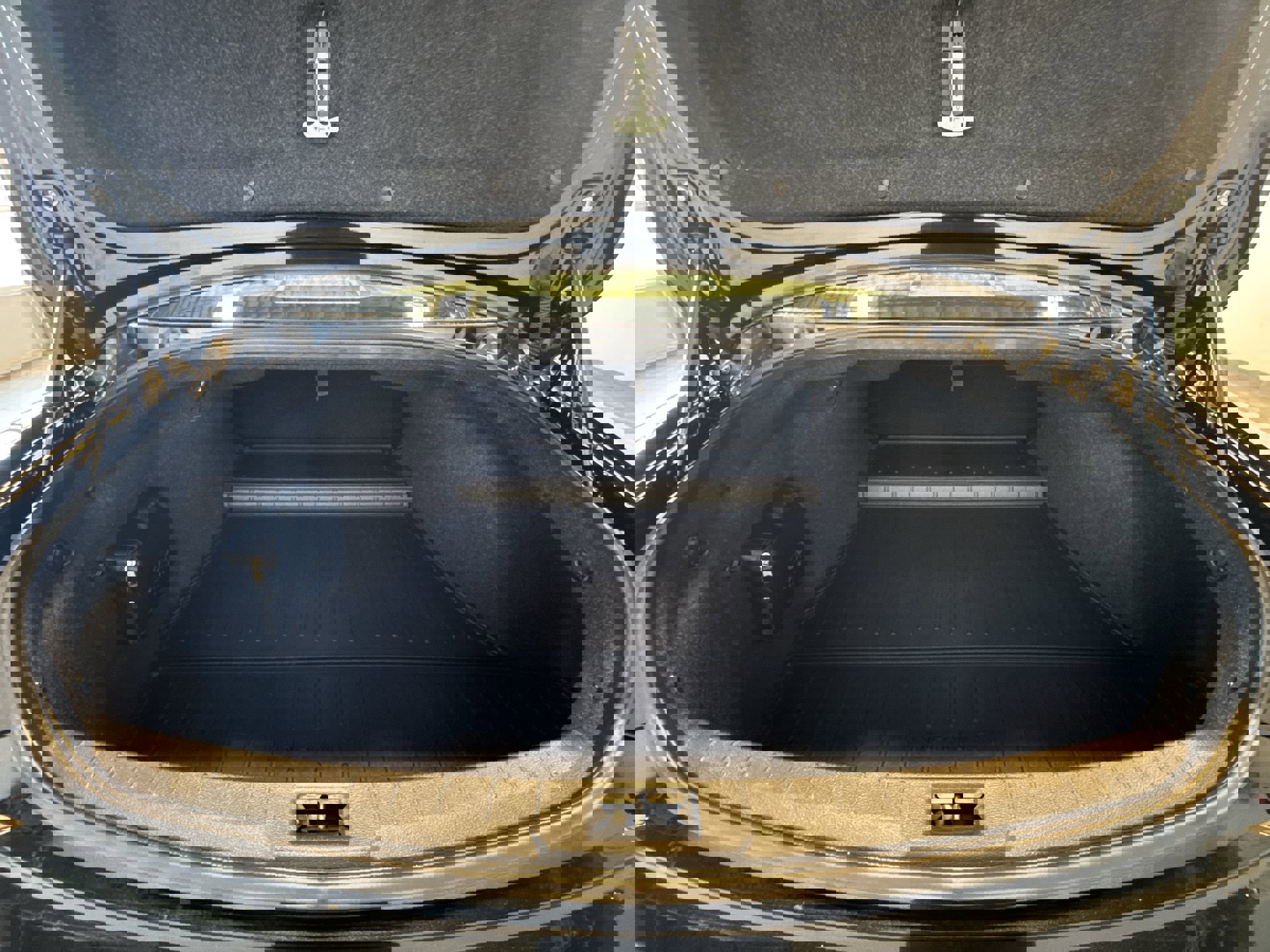 Certified 2022 INFINITI Q60 Red Sport 400 w/ Cargo Package image 24