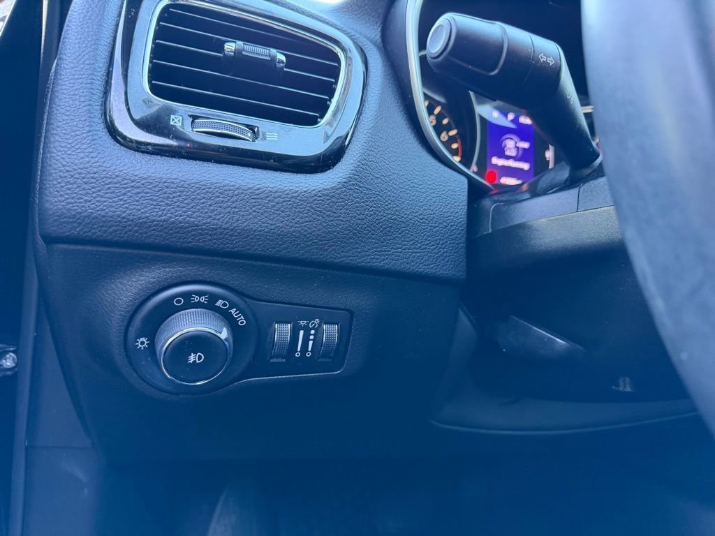 Used 2018 Jeep Compass Latitude image 27