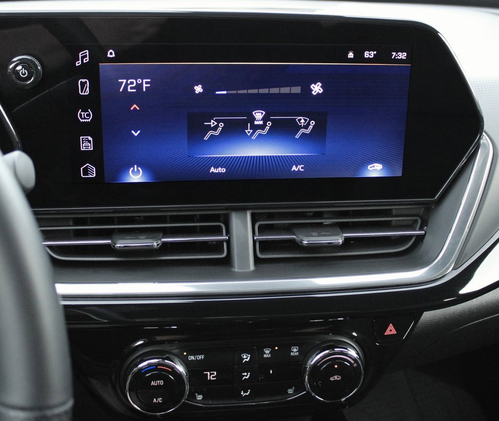 Used 2024 Chevrolet Trax RS w/ Driver Confidence Package image 37