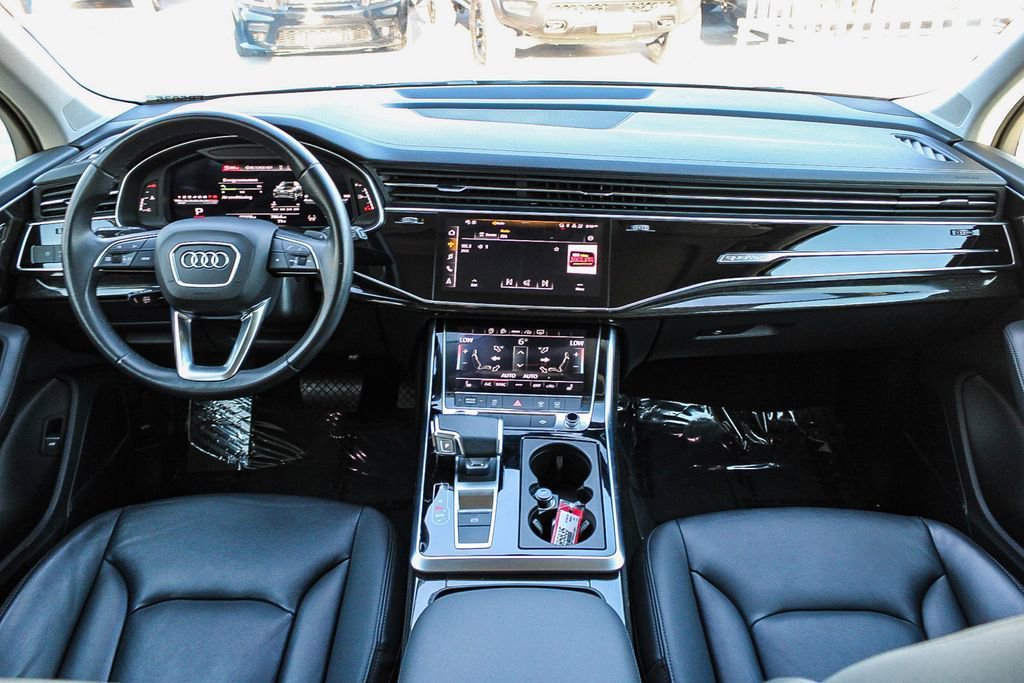 Used 2023 Audi Q7 3.0T Premium Plus image 15