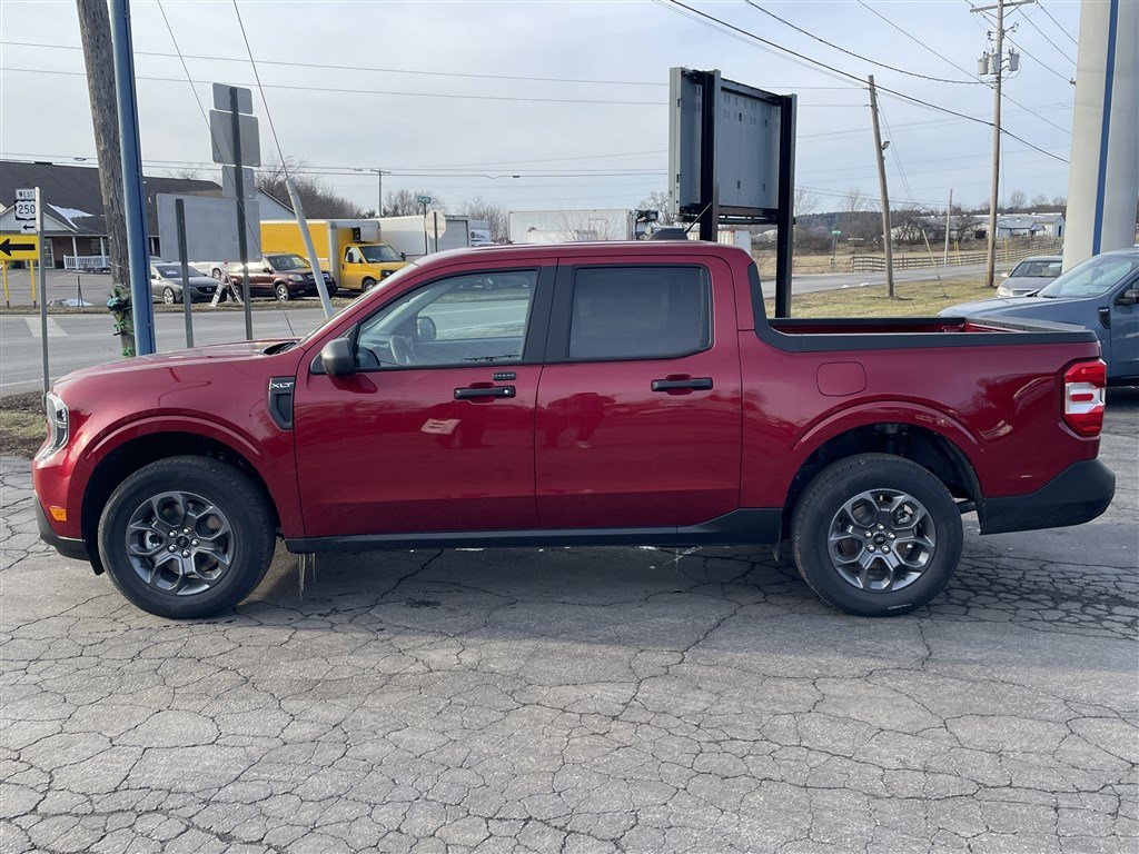 New 2026 Ford Maverick XLT w/ Equipment Group 301A image 4