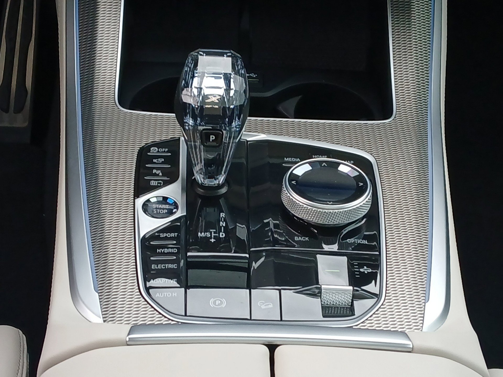 Used 2022 BMW X5 xDrive45e w/ M Sport Package image 13