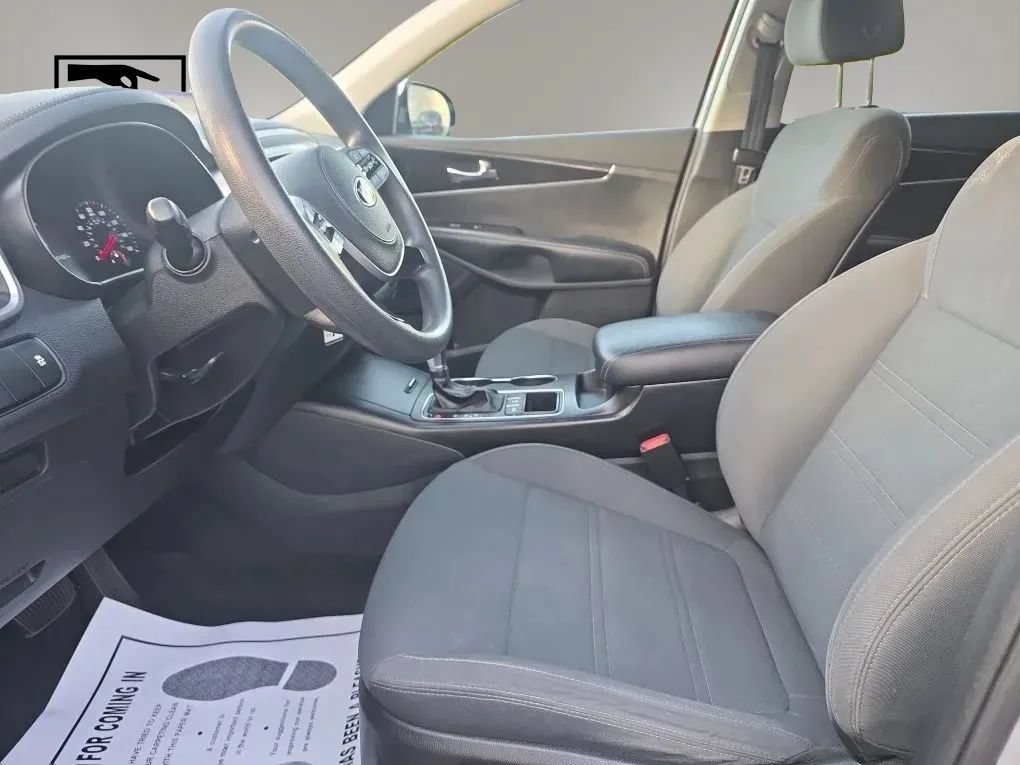 Used 2019 Kia Sorento AWD image 9