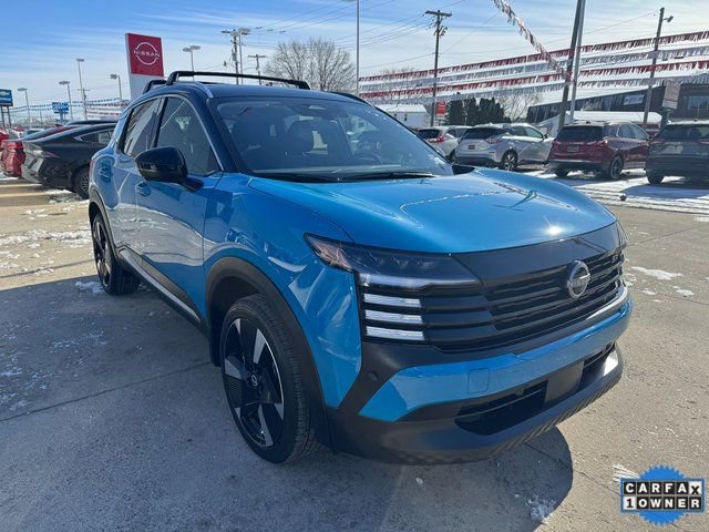 Used 2025 Nissan Kicks SR image 1