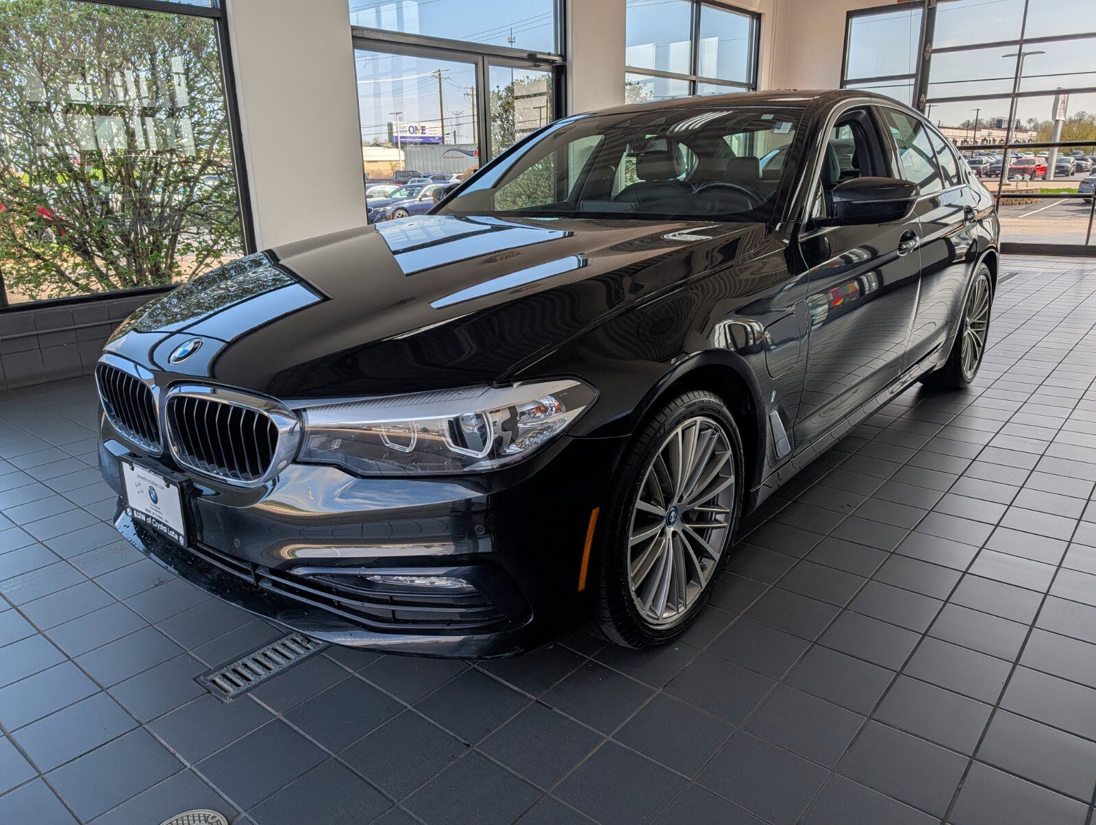 Used 2018 BMW 530e xDrive w/ Premium Package 2 image 7