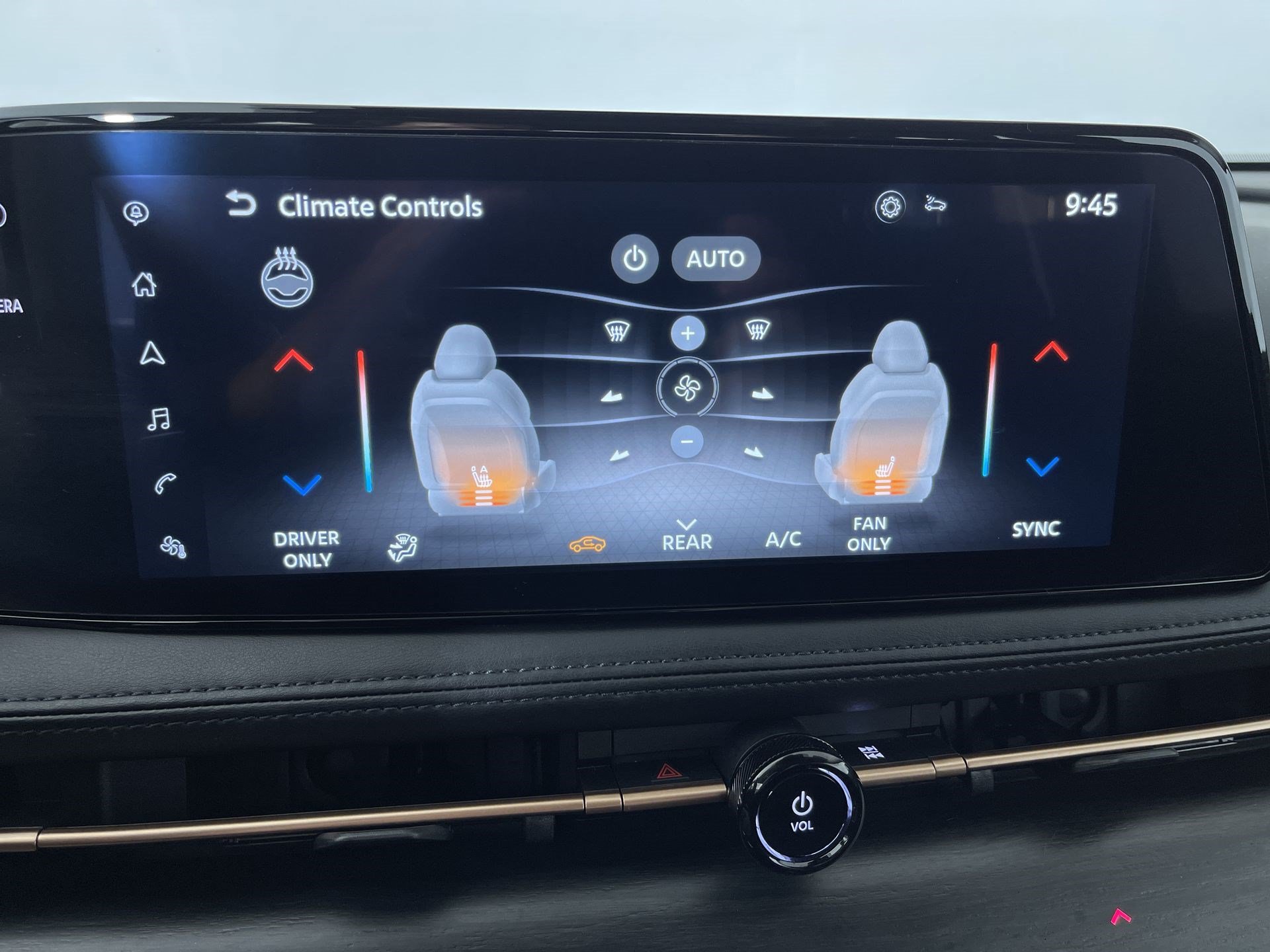 Certified 2024 Nissan Ariya AWD image 21