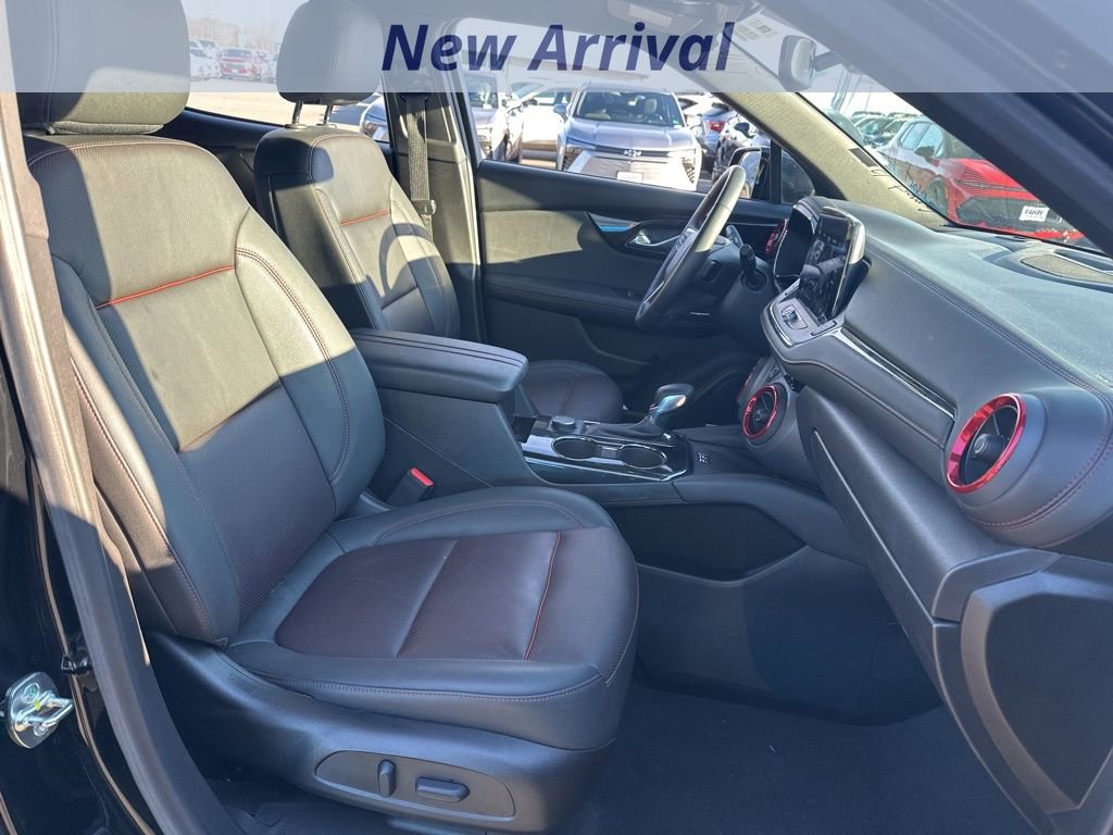 Used 2025 Chevrolet Blazer RS image 8