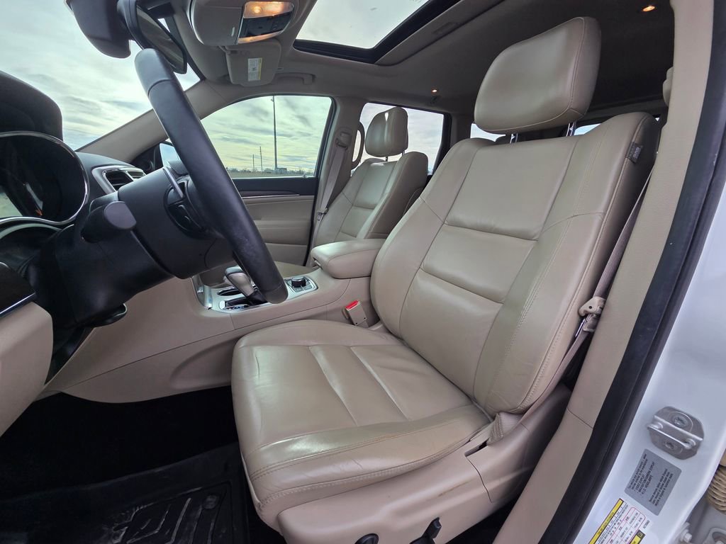 Used 2017 Jeep Grand Cherokee Limited w/ Trailer Tow Group IV image 14