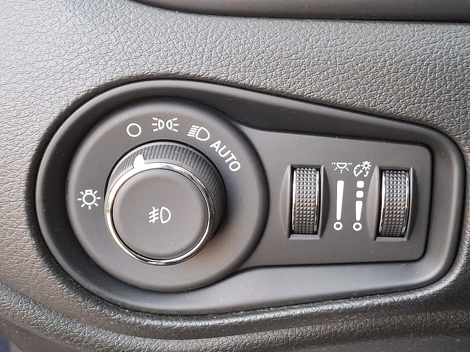 Certified 2023 Jeep Renegade Trailhawk image 27