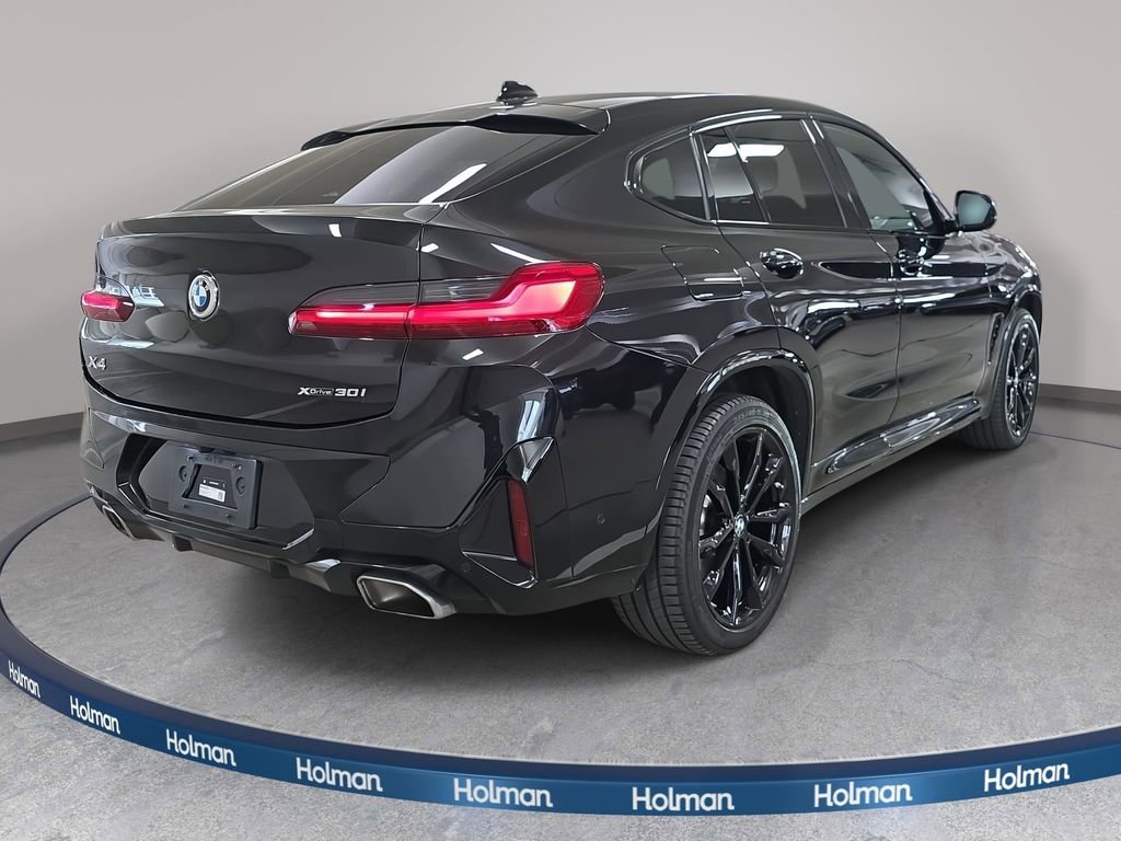 Certified 2024 BMW X4 xDrive30i w/ Premium Package image 7