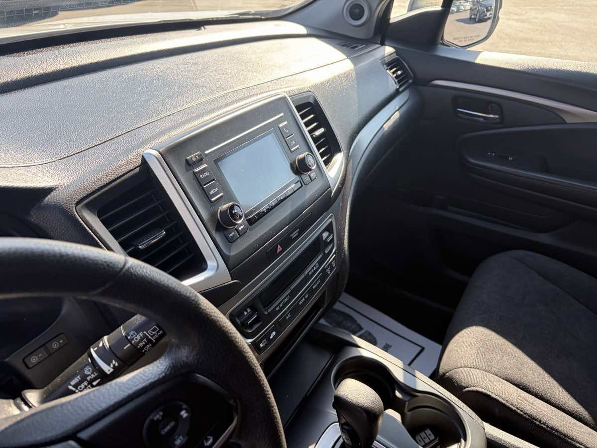 Used 2019 Honda Pilot LX image 13