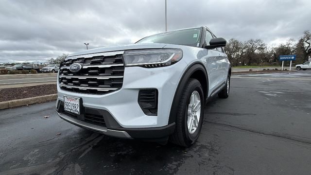 Used 2025 Ford Explorer Active image 9