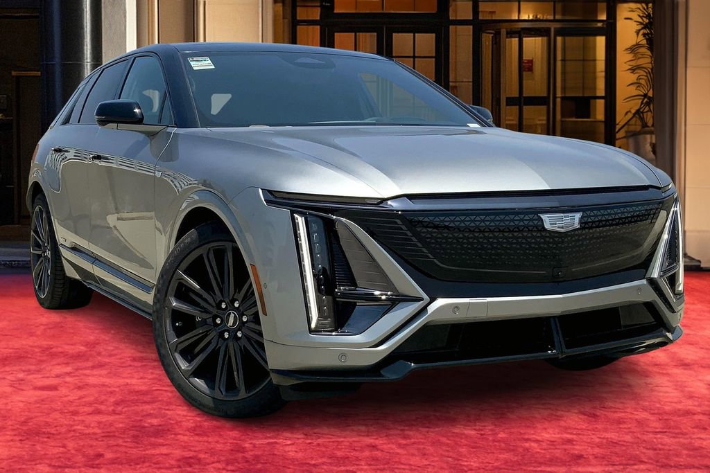 New 2026 Cadillac Lyriq V image 2