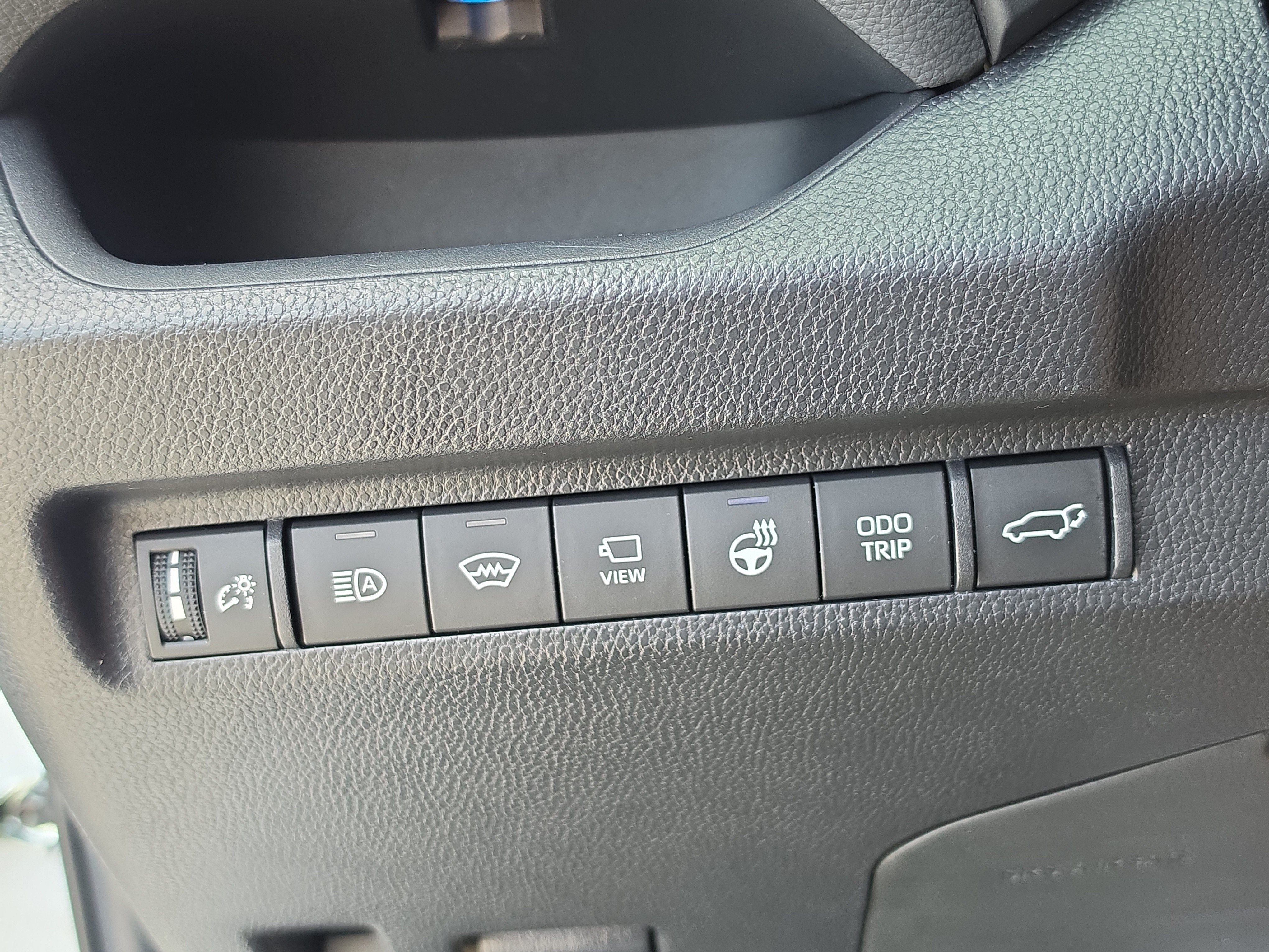 Used 2023 Toyota RAV4 XSE AWD/4WD image 29