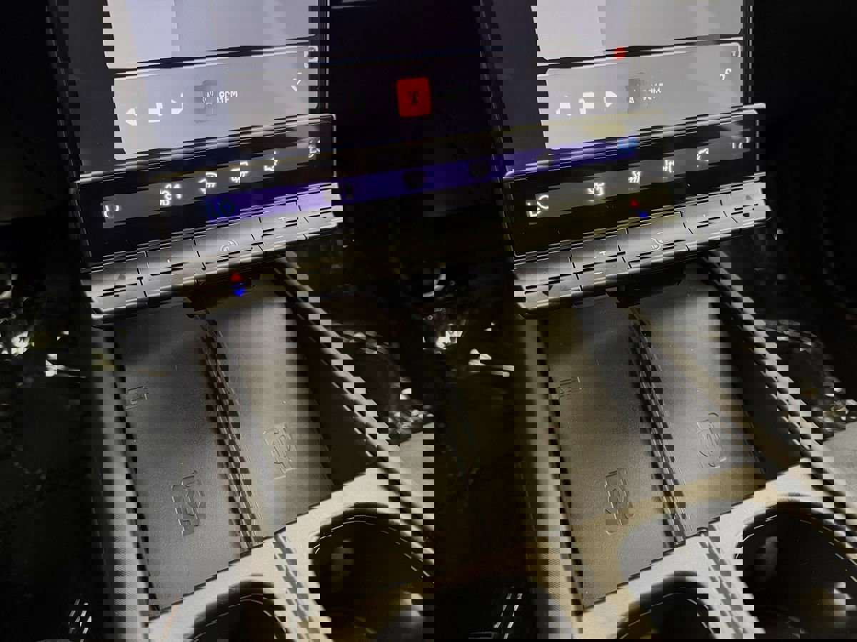 Used 2023 Fisker Ocean One image 32