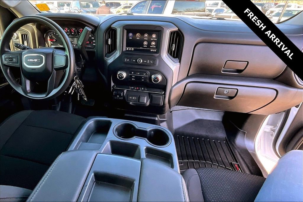 Used 2022 GMC Sierra 2500 Pro w/ Convenience Package image 8