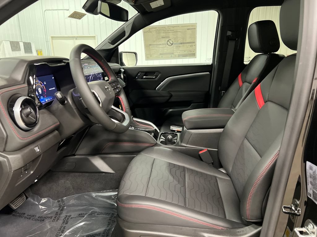 New 2026 Chevrolet Colorado Z71 w/ Midnight Edition AWD/4WD image 12