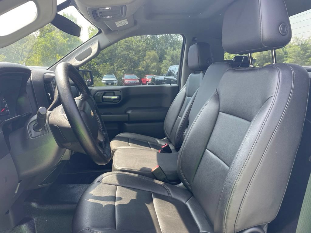 Used 2019 Chevrolet Silverado 1500 W/T w/ WT Convenience Package AWD/4WD image 2