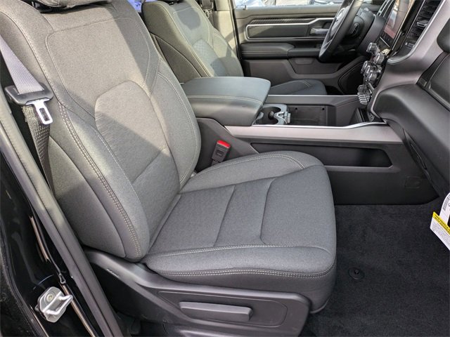 New 2026 RAM 1500 4x4 Crew Cab image 28