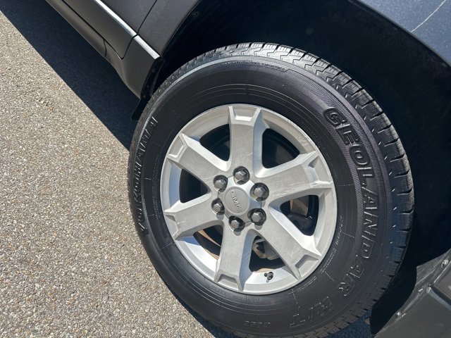 Used 2014 GMC Acadia SLE image 22