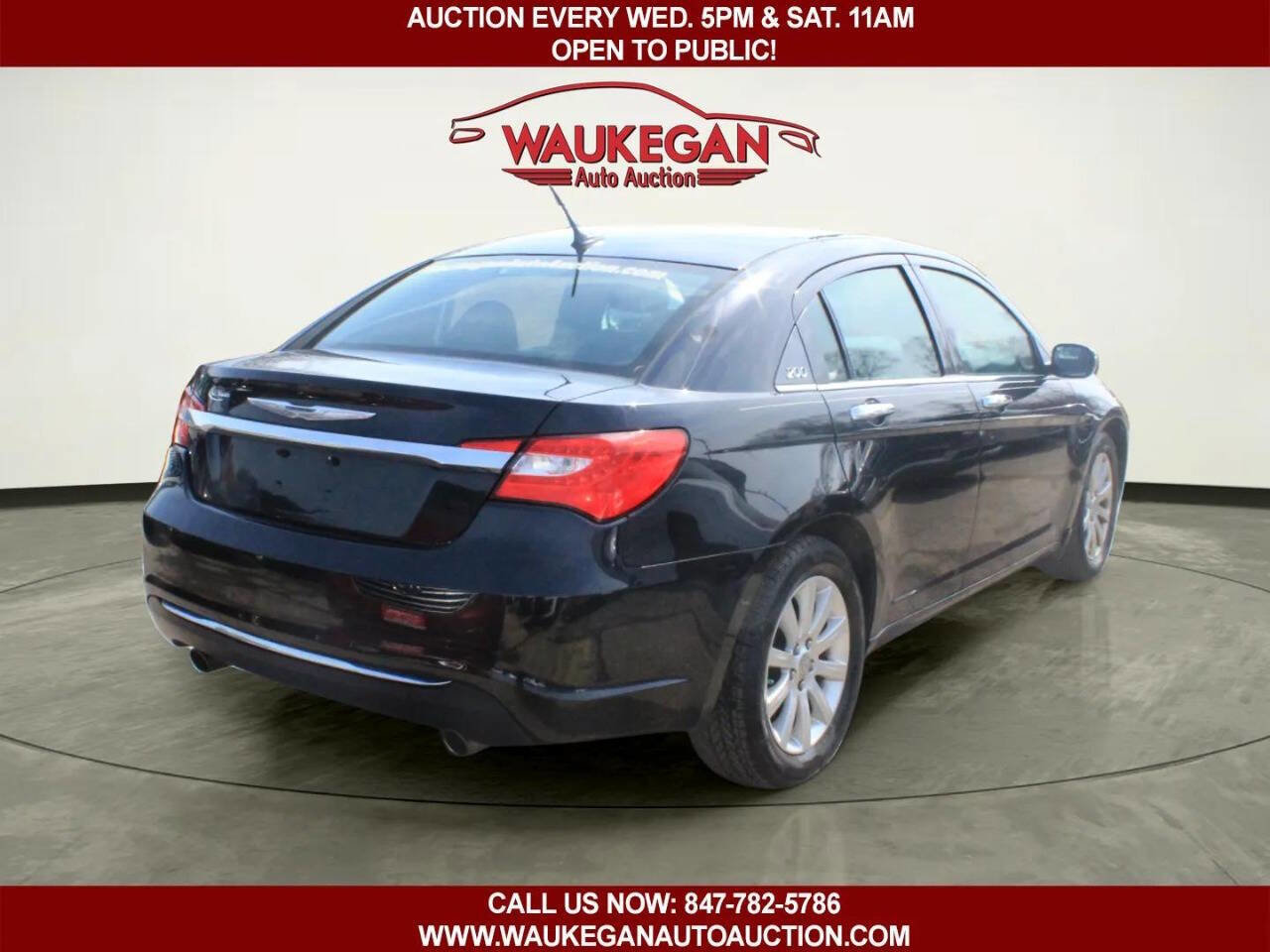 Used 2013 Chrysler 200 Limited image 3