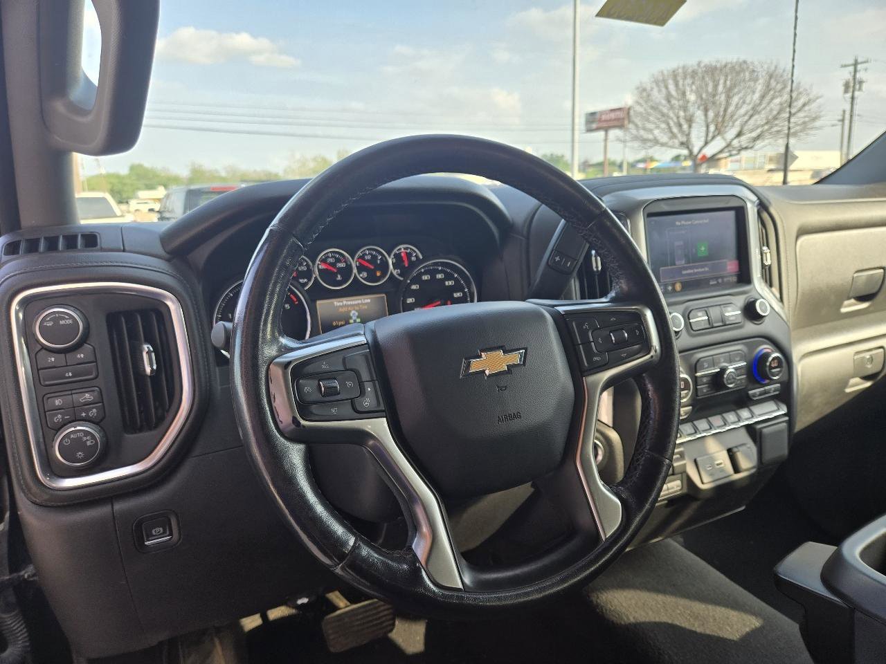 Used 2022 Chevrolet Silverado 3500 LT w/ Convenience Package AWD/4WD image 9