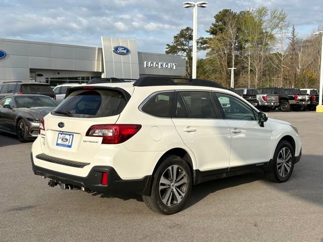 Used 2018 Subaru Outback 2.5i Limited image 5