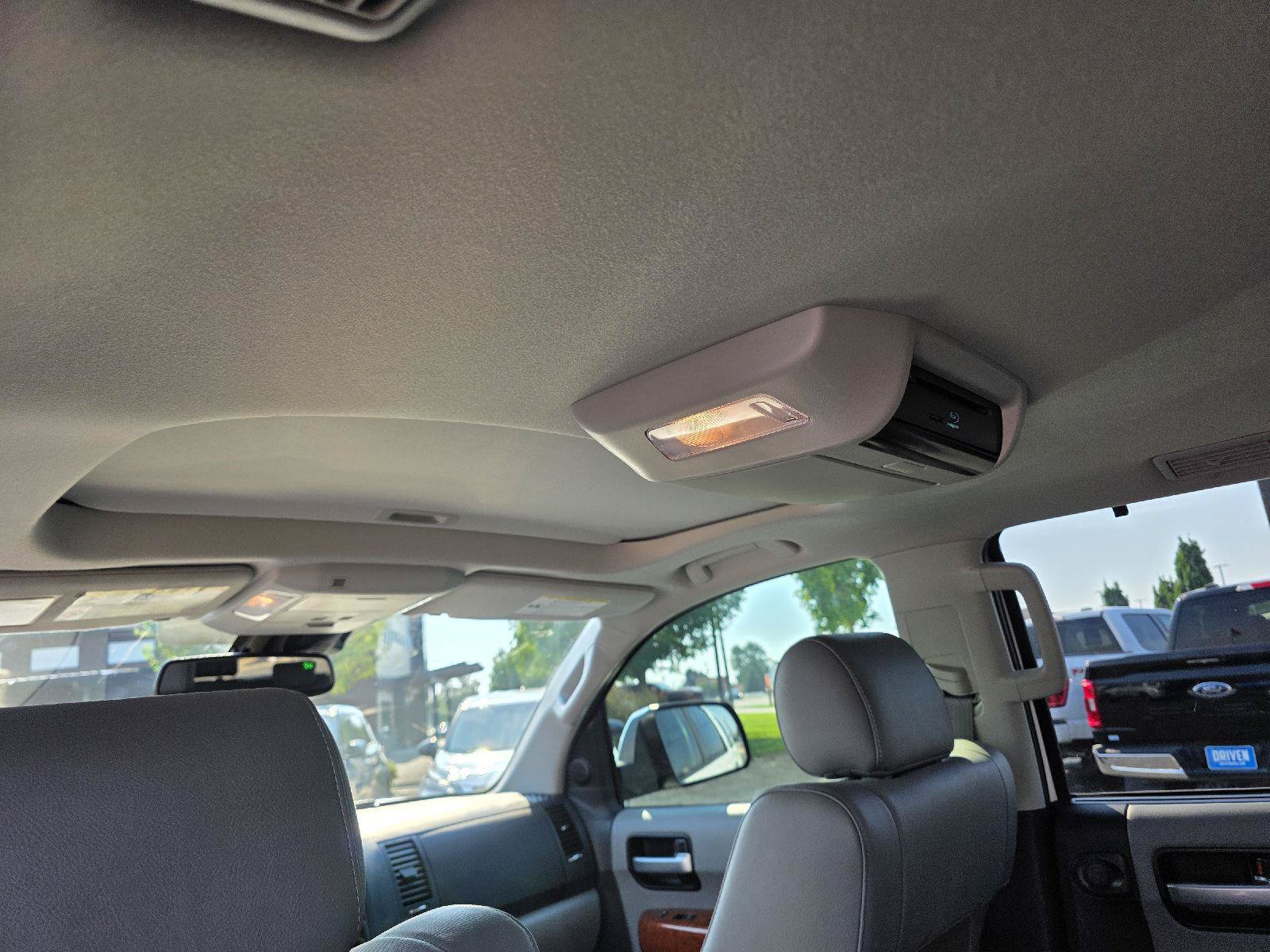 Used 2018 Toyota Sequoia Platinum AWD/4WD image 13