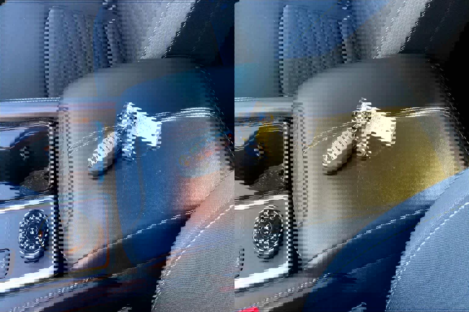 Used 2022 Nissan Pathfinder SV w/ SV Premium Package image 14