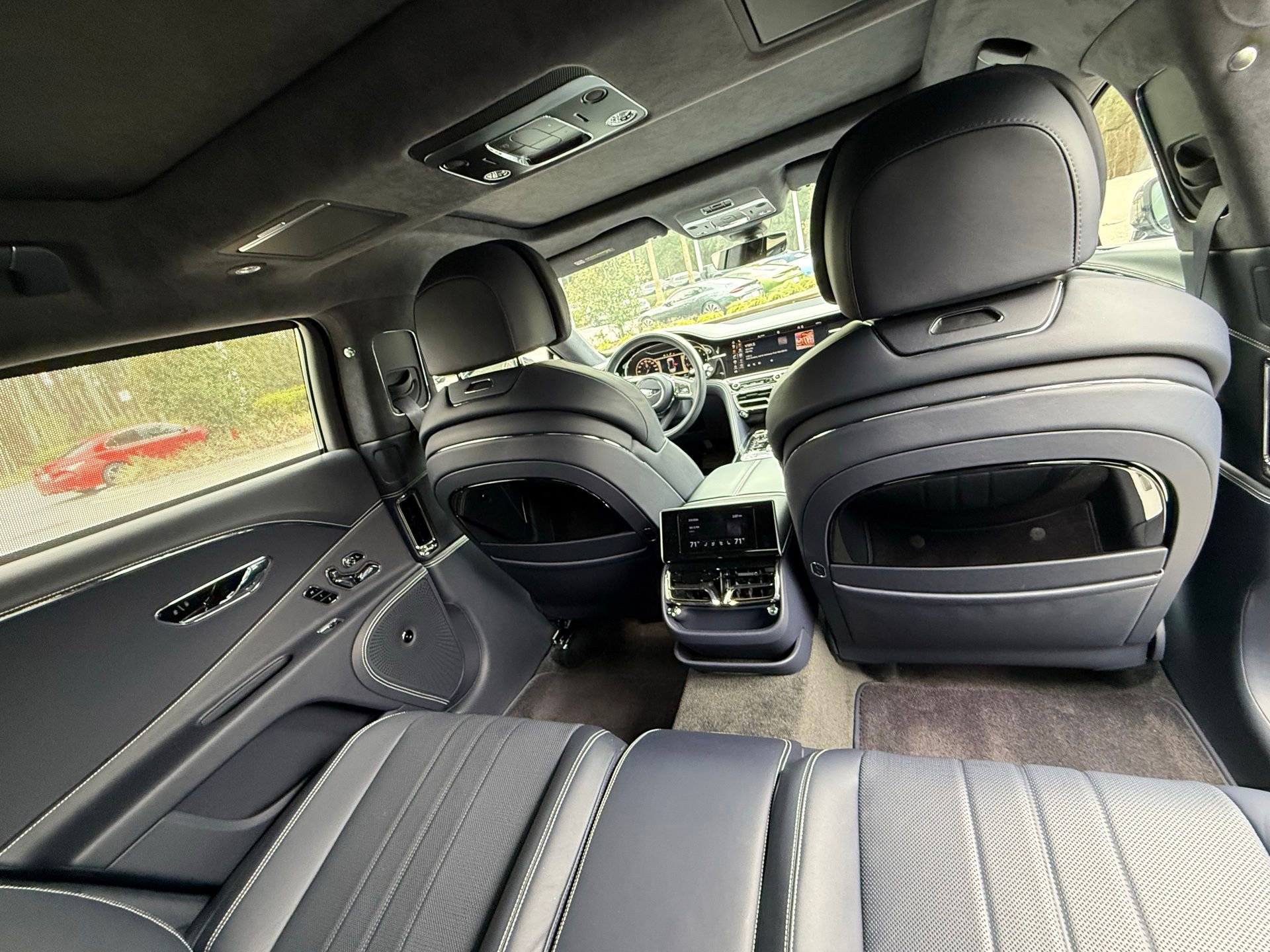 Used 2021 Bentley Flying Spur V8 image 24