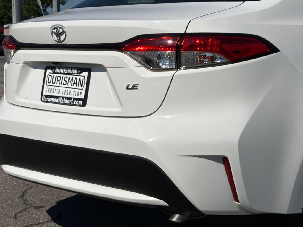 Used 2021 Toyota Corolla LE FWD image 6