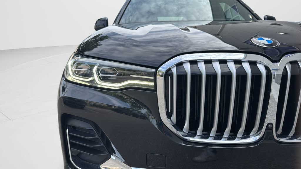 Used 2021 BMW X7 xDrive40i w/ Executive Package 2 AWD/4WD image 14