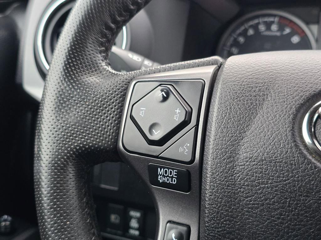 Used 2022 Toyota Tacoma SR5 image 33