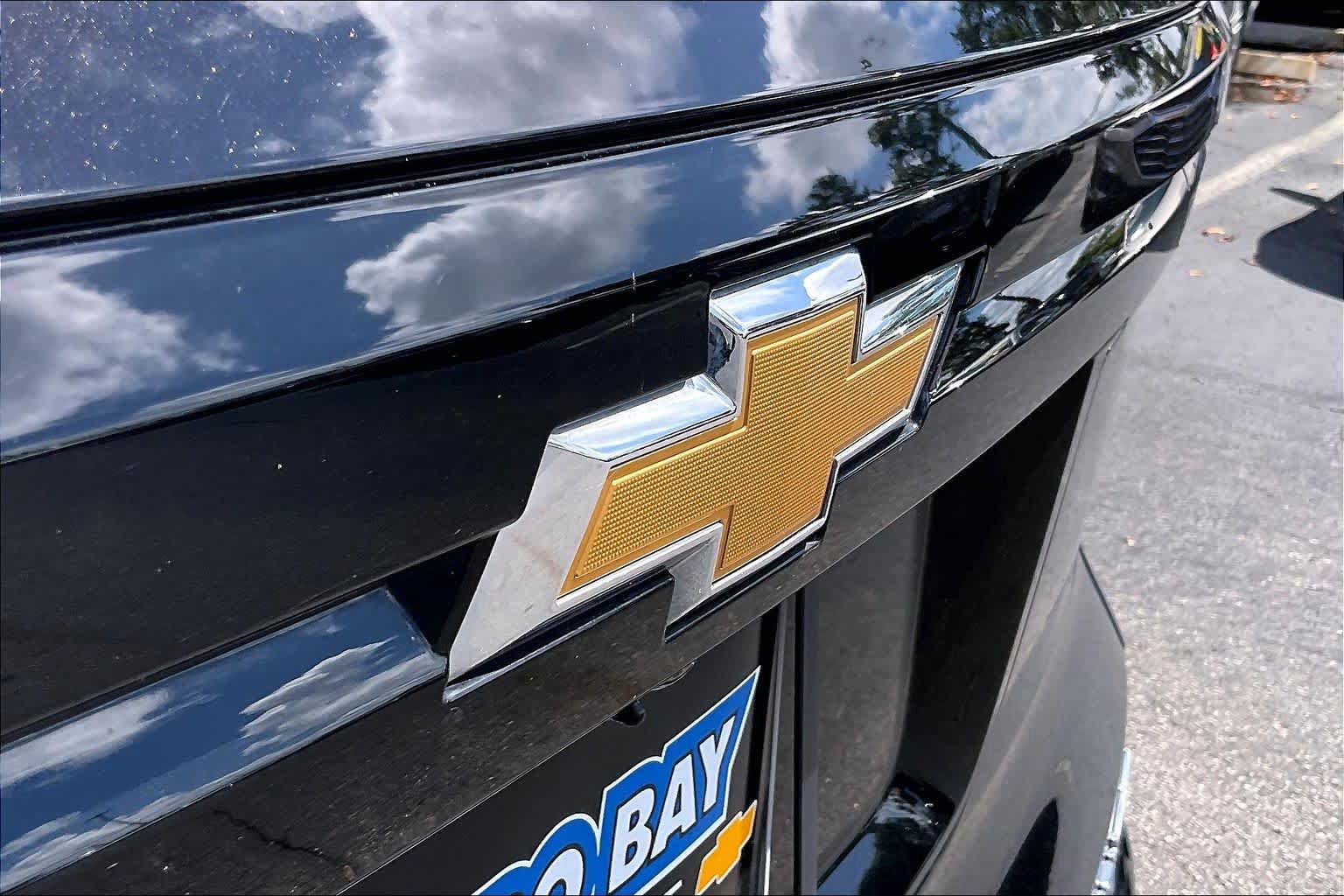 Used 2025 Chevrolet Traverse High Country w/ LPO, Floor Liner Package FWD image 16