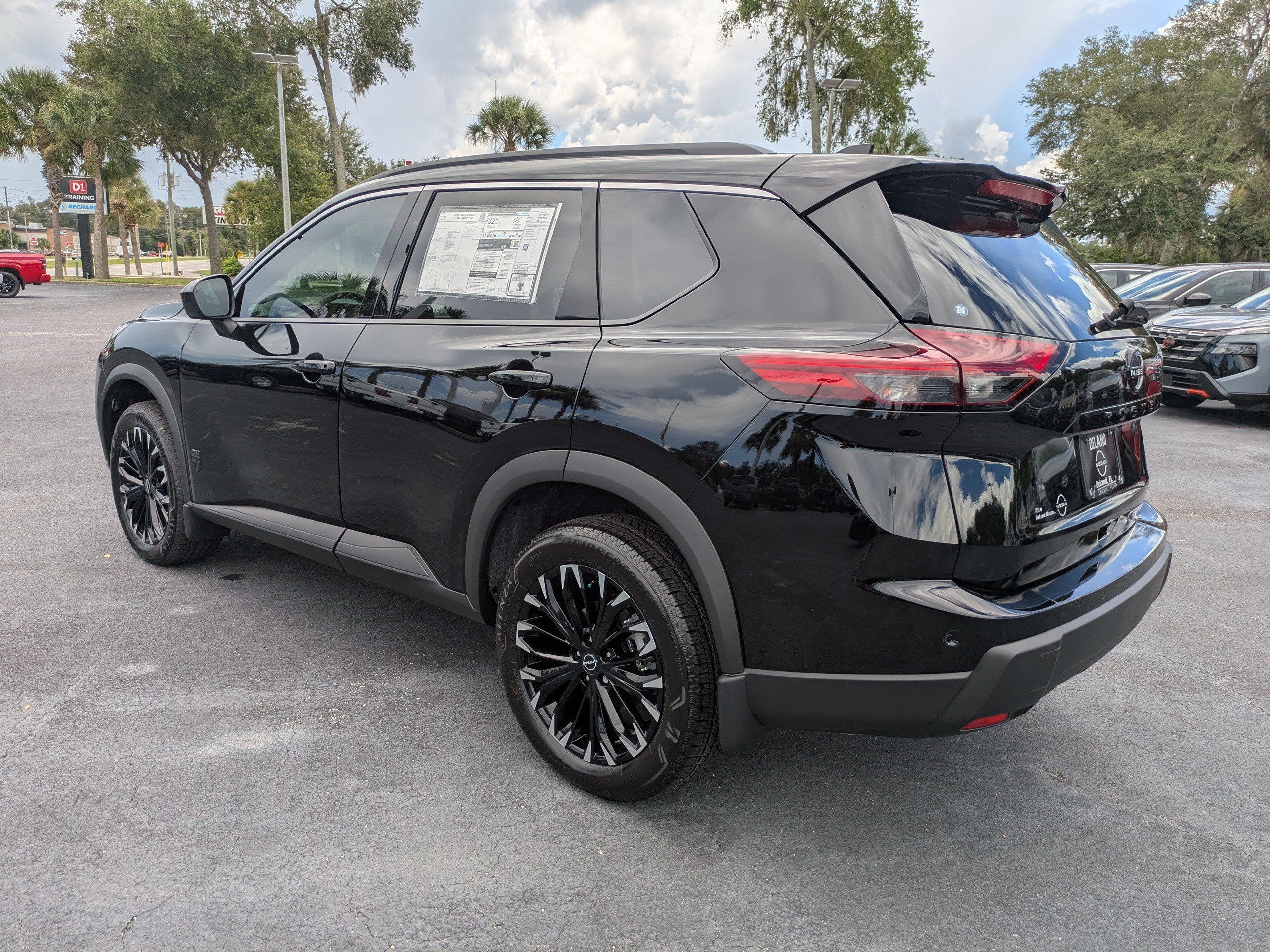 New 2026 Nissan Rogue Dark Armor FWD image 6