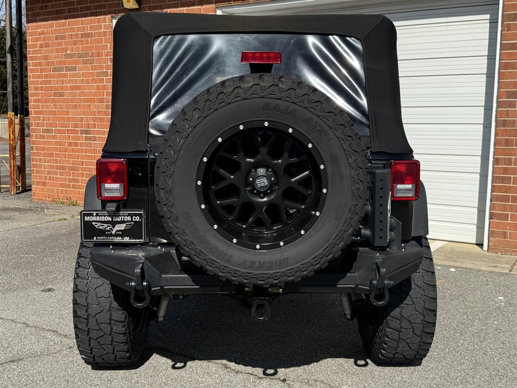 Used 2015 Jeep Wrangler Unlimited Rubicon w/ Dual Top Group image 25