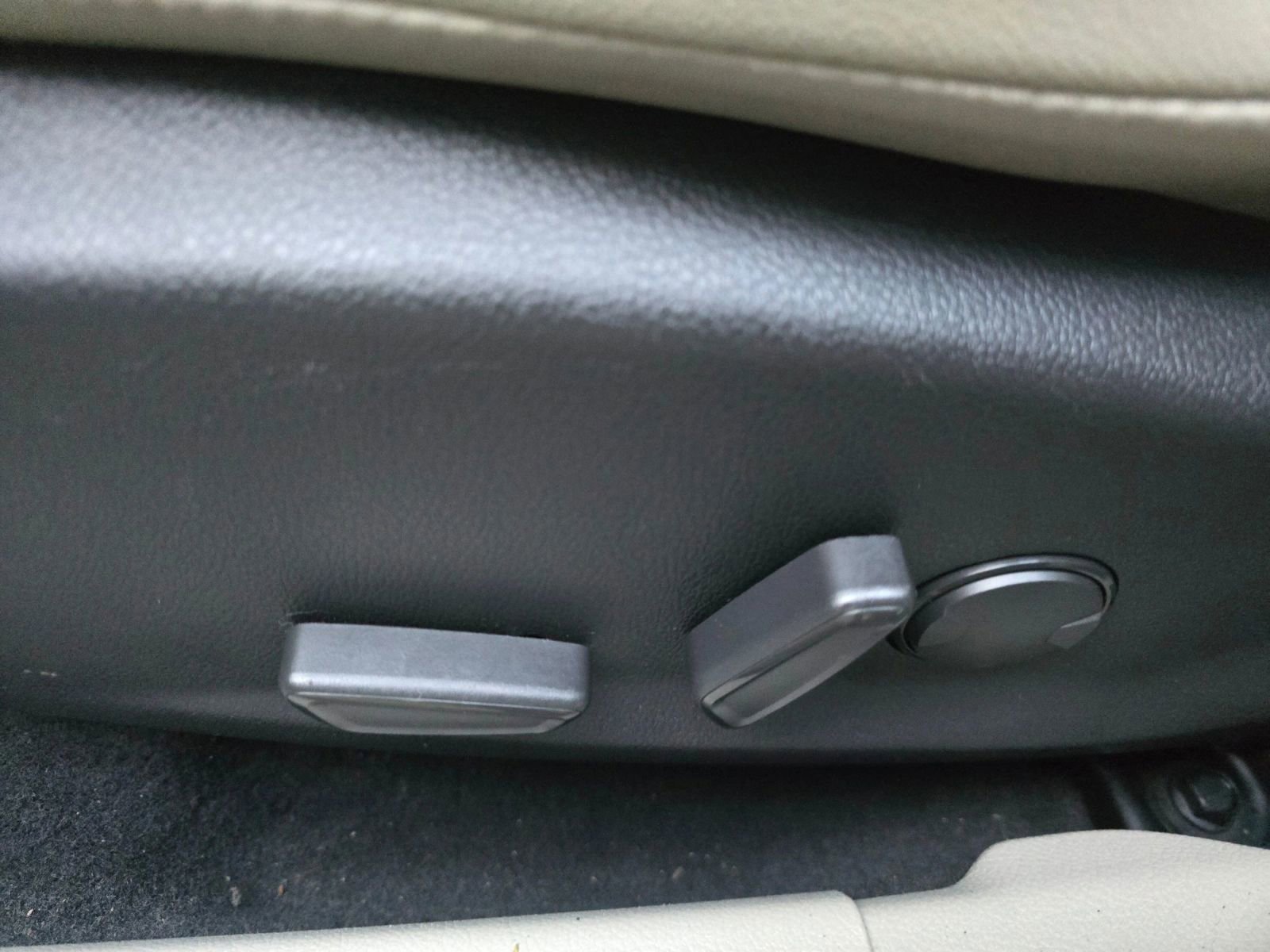 Used 2015 Ford Focus Electric Hatchback w/ Exterior Protection Package image 26