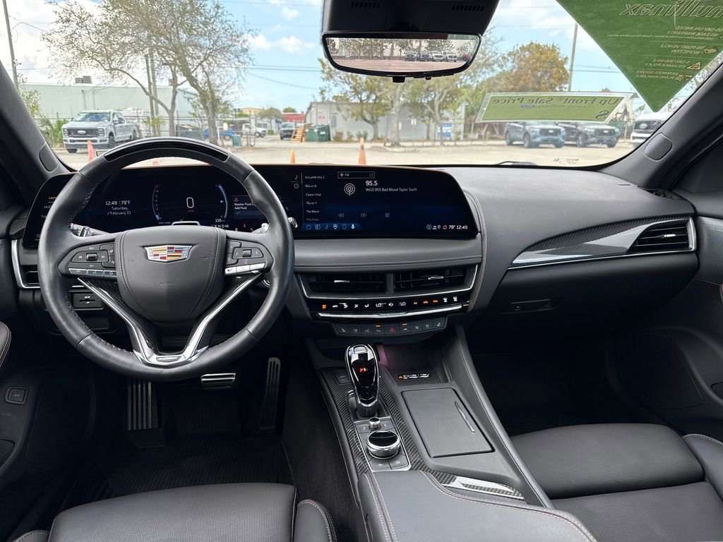 Used 2025 Cadillac CT5 V image 5