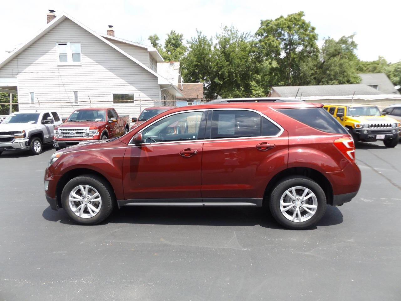 Used 2017 Chevrolet Equinox LT w/ Convenience Package image 11