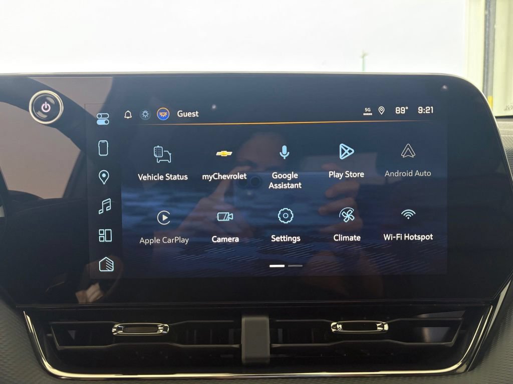 New 2027 Chevrolet Equinox RS w/ Safety and Technology Package FWD image 7