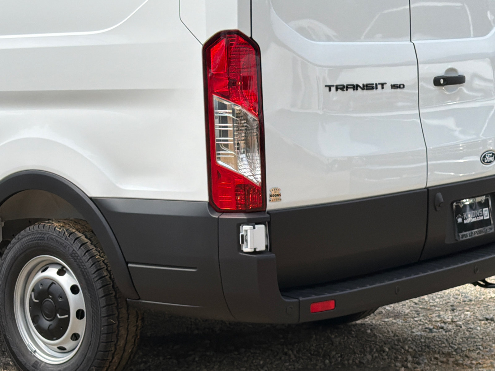 New 2027 Ford Transit 150 Low Roof w/ Load Area Protection Package RWD image 7