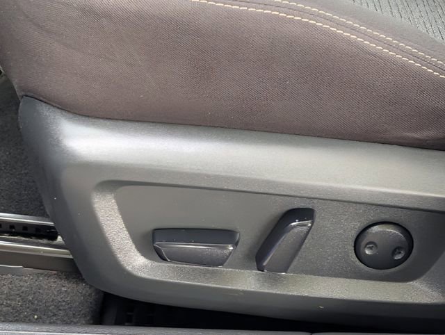 Used 2023 Nissan Rogue SV FWD image 26