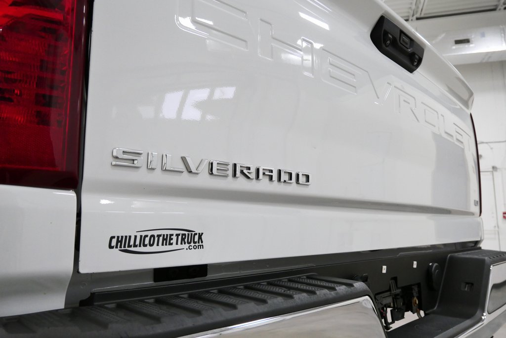 Used 2024 Chevrolet Silverado 2500 LT w/ Convenience Package AWD/4WD image 11