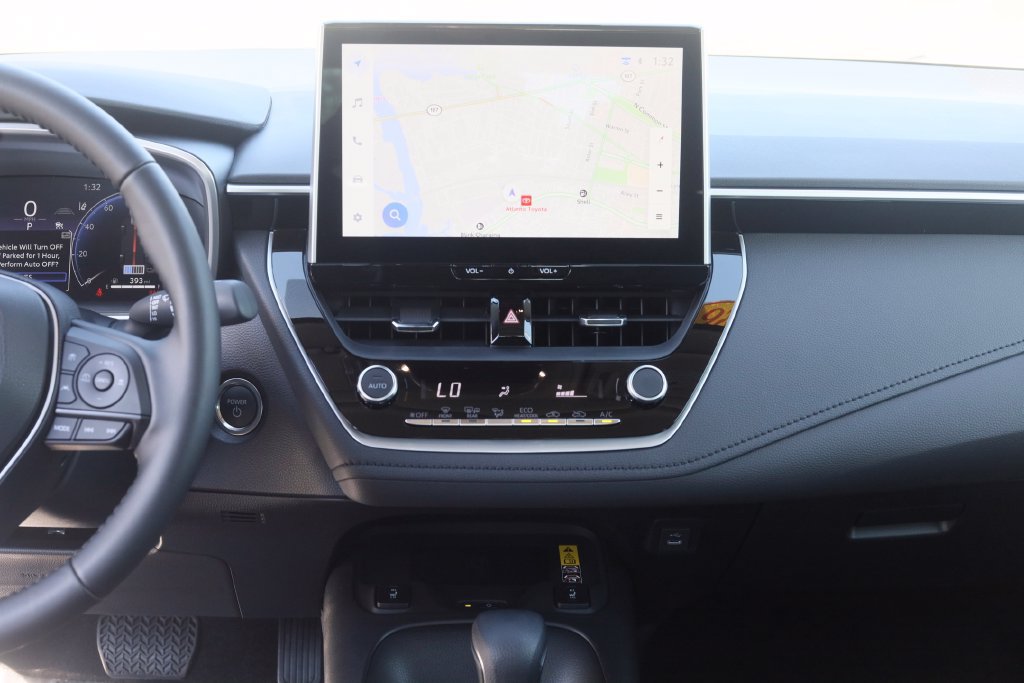 Used 2026 Toyota Corolla XLE FWD image 9